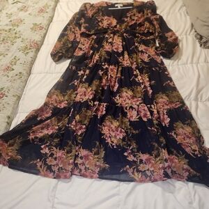 Pretty Floral Sofia Vergara Navy XXXL Dress